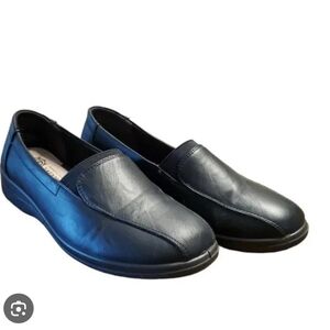 Harborsides Womens Black Slip On Loafers Size 9 EUC